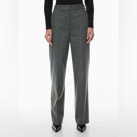 Aritzia Pants - BNWT Aritzia Wilfred Alanya Pant size 0